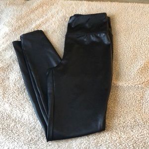 5/$15 Wild Fable Faux Leather Legging